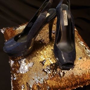 Vera Wang Dark Blue Stiletto Pumps